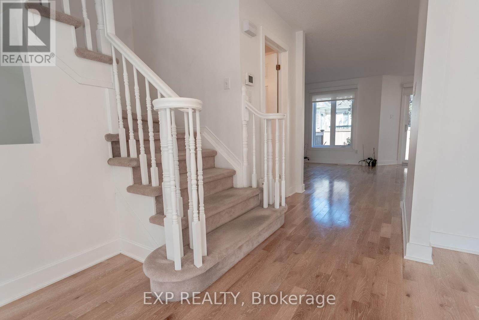 3 Bed, 4 Bath House for Rent in Ottawa – 28 CHARTWELL AVENUE, Ottawa – MLS# X13153916 - Image 14