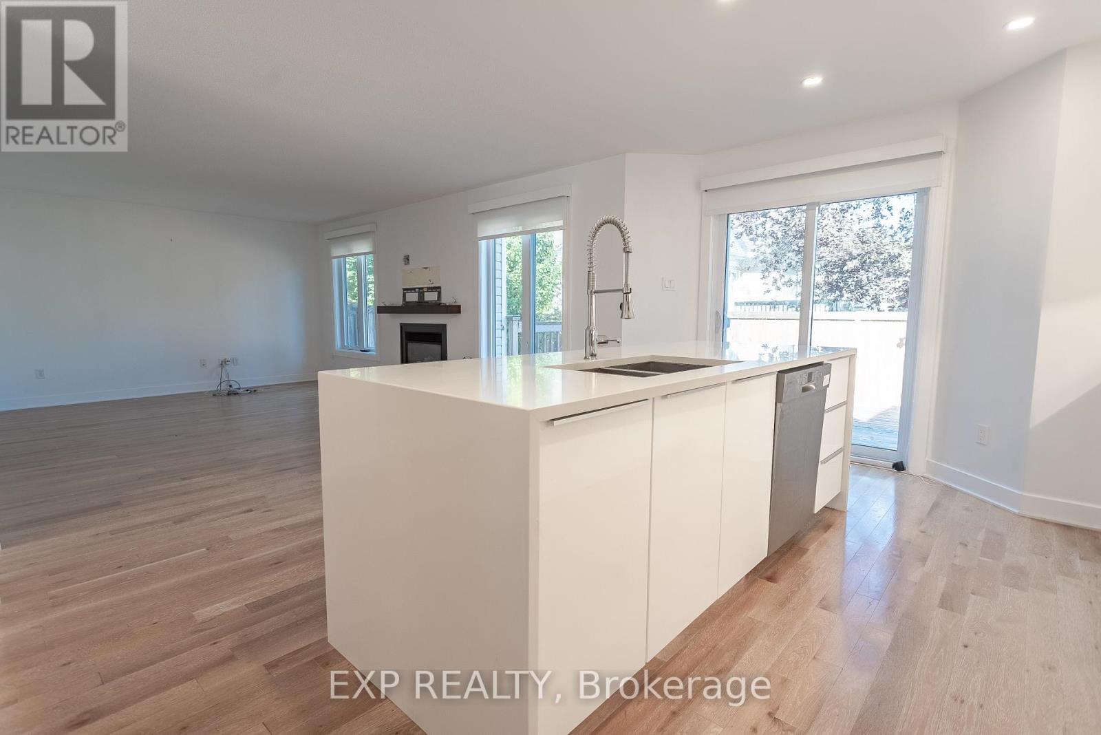 3 Bed, 4 Bath House for Rent in Ottawa – 28 CHARTWELL AVENUE, Ottawa – MLS# X13153916 - Image 18