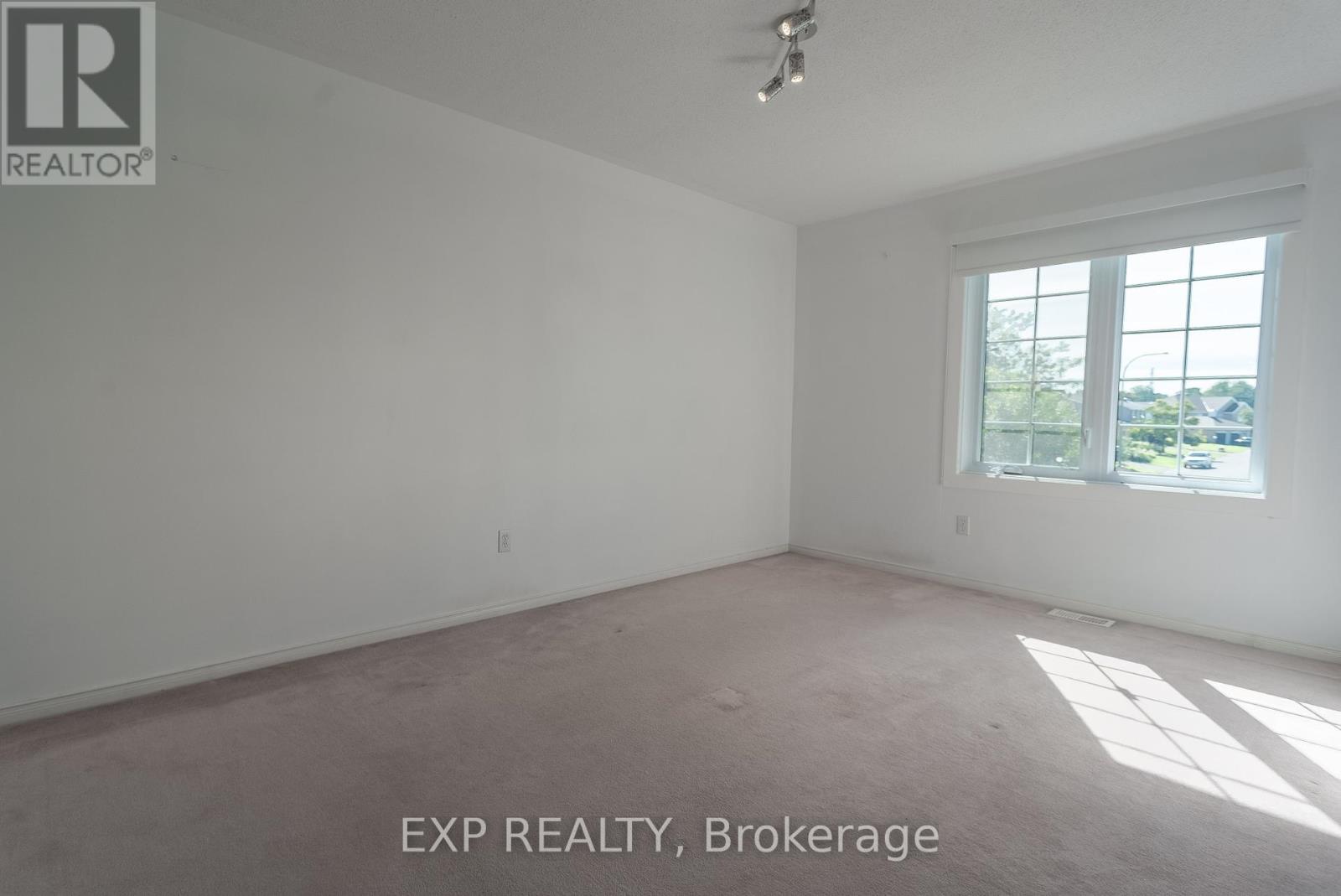 3 Bed, 4 Bath House for Rent in Ottawa – 28 CHARTWELL AVENUE, Ottawa – MLS# X13153916 - Image 39