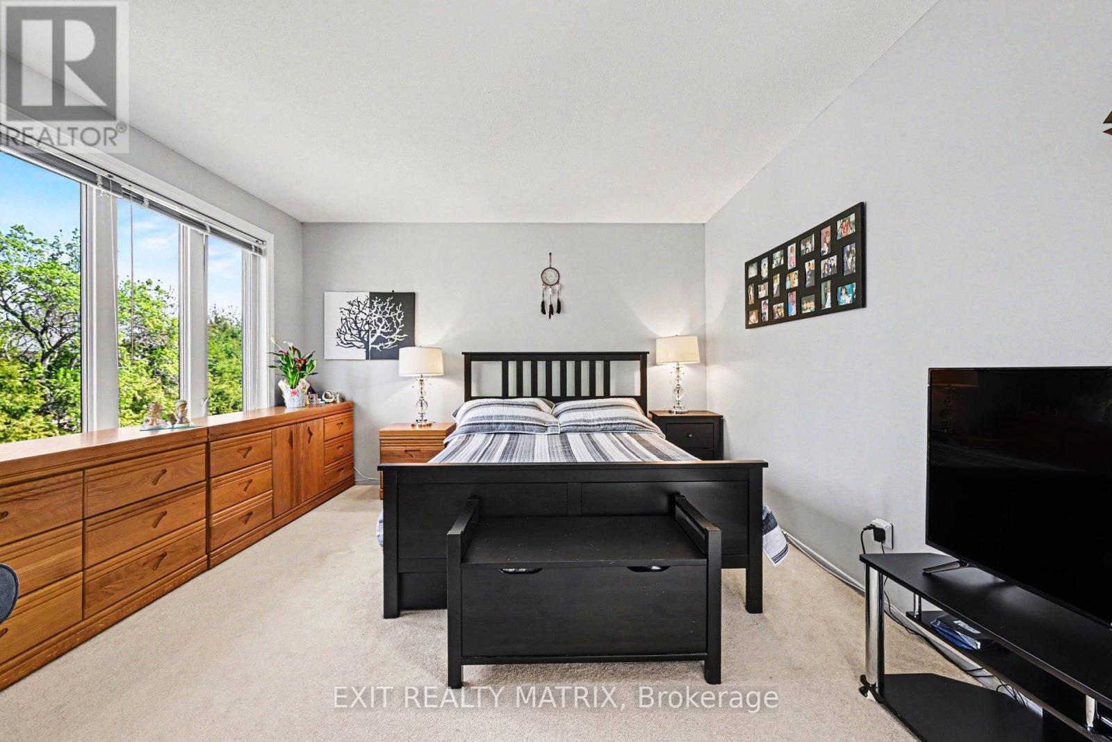 5968 MEADOWGLEN DRIVE - 16