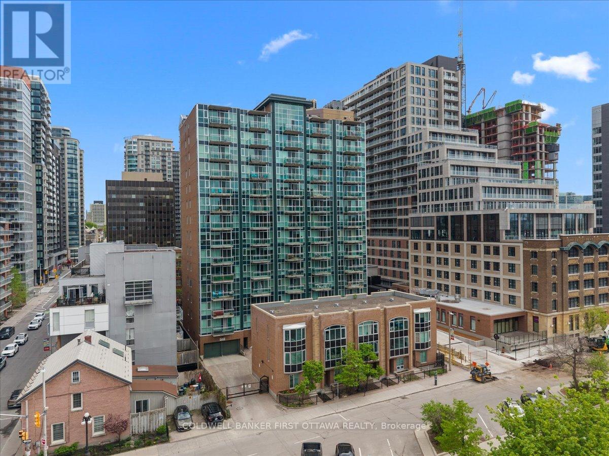 #305 134 YORK STREET - 1
