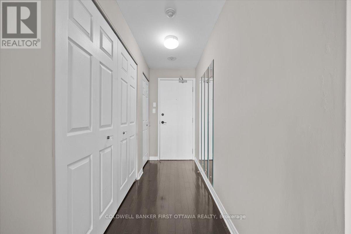 #305 134 YORK STREET - 2