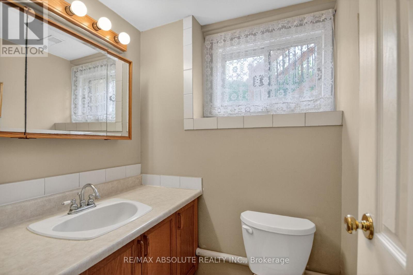 9 MAC STOREY STREET - 29