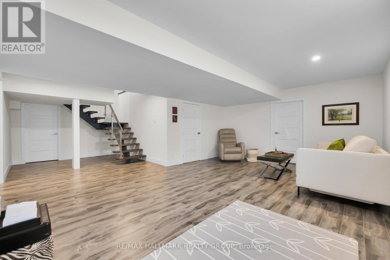 1976 LENESTER AVENUE - 41