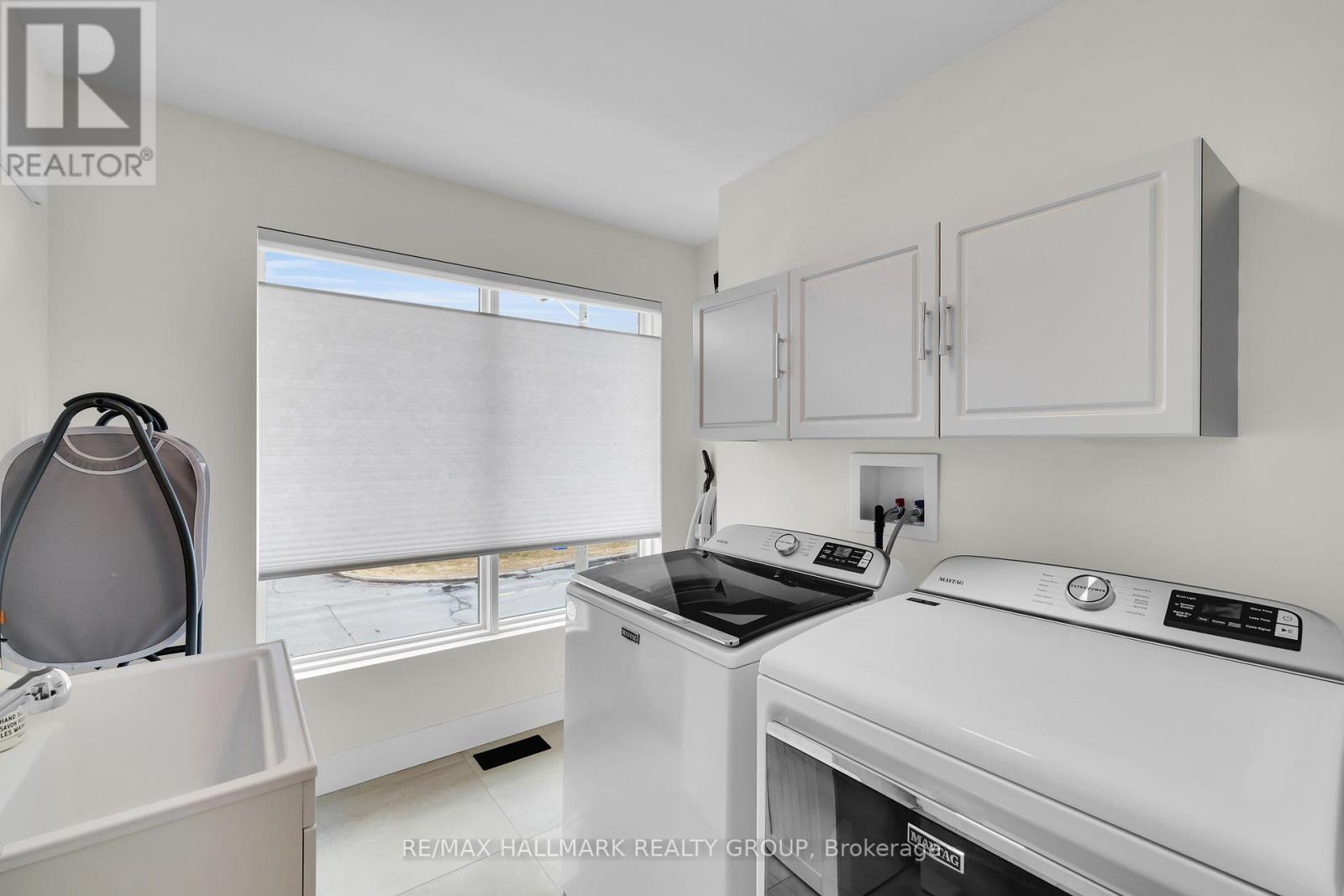 1976 LENESTER AVENUE - 40