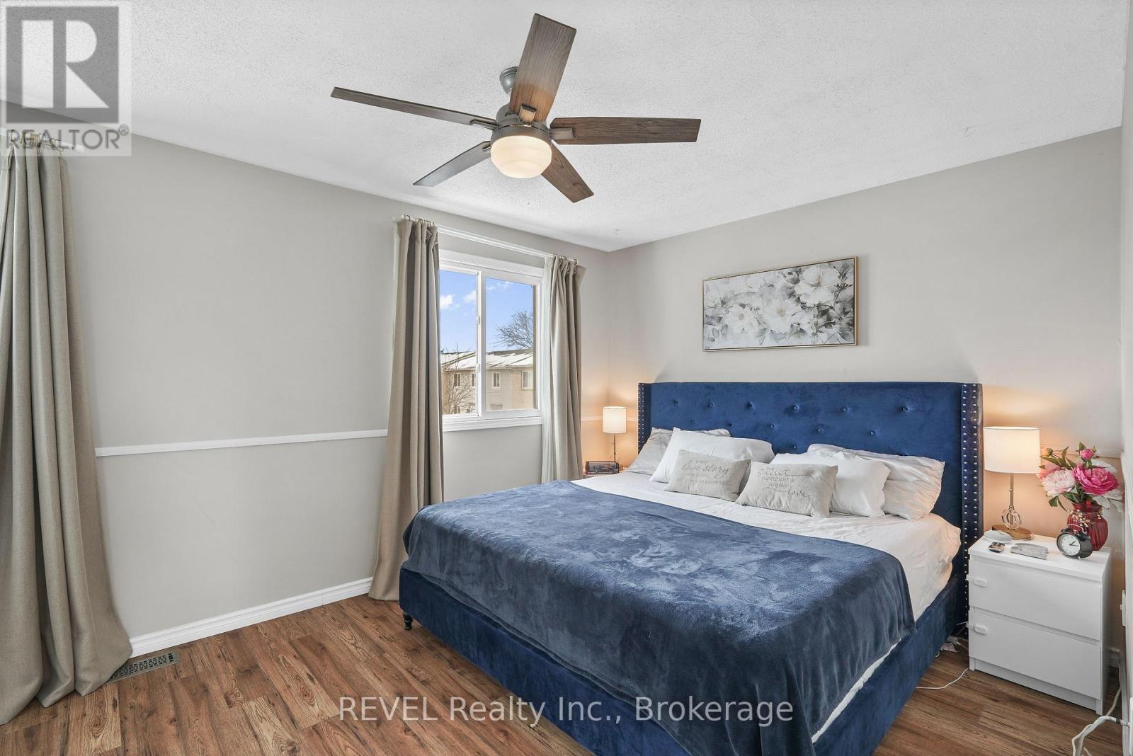 #80 65 DORCHESTER BOULEVARD - 16