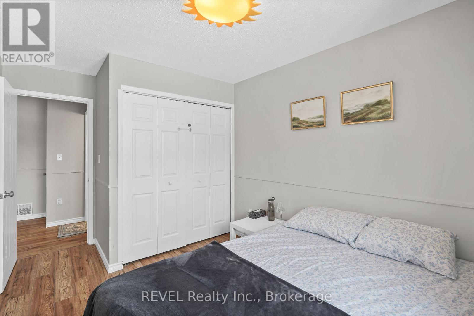 #80 65 DORCHESTER BOULEVARD - 19