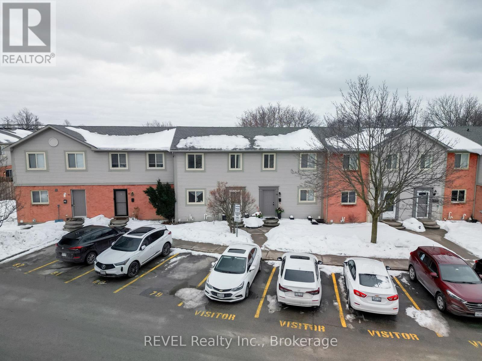 #80 65 DORCHESTER BOULEVARD - 2