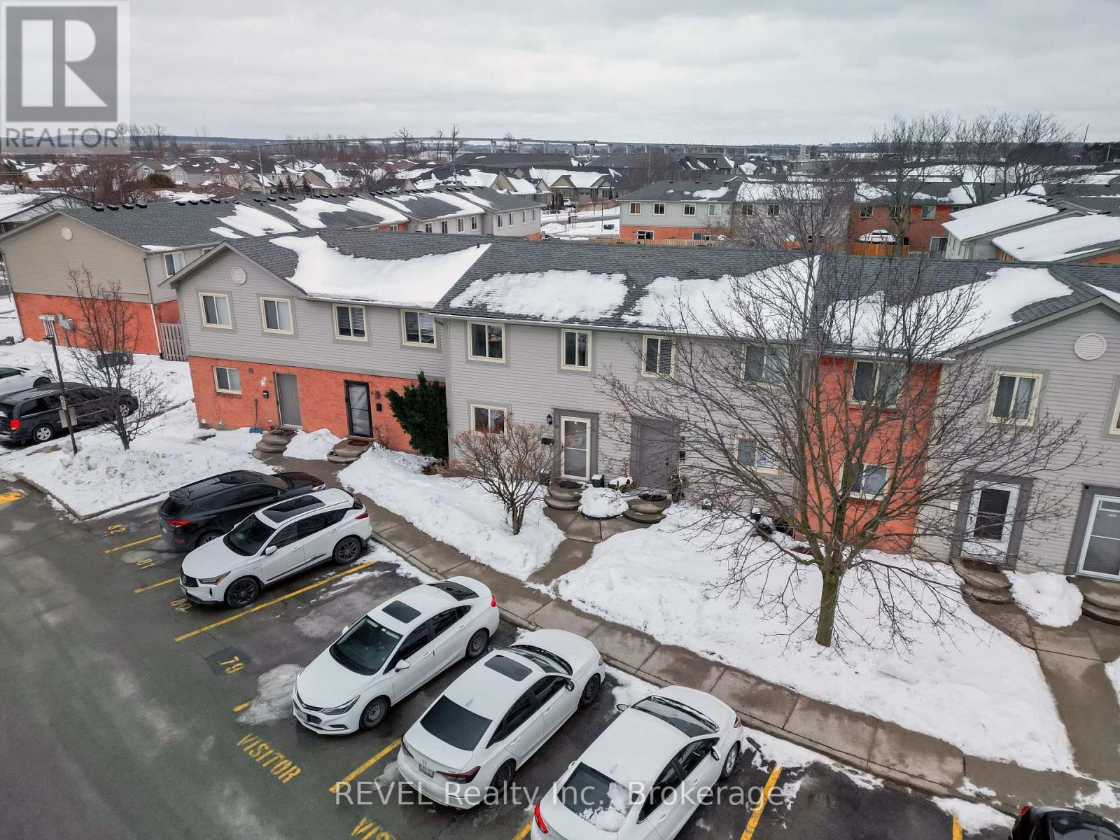 #80 65 DORCHESTER BOULEVARD - 28