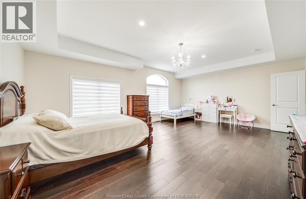 1649 BARKLEY AVENUE - 23