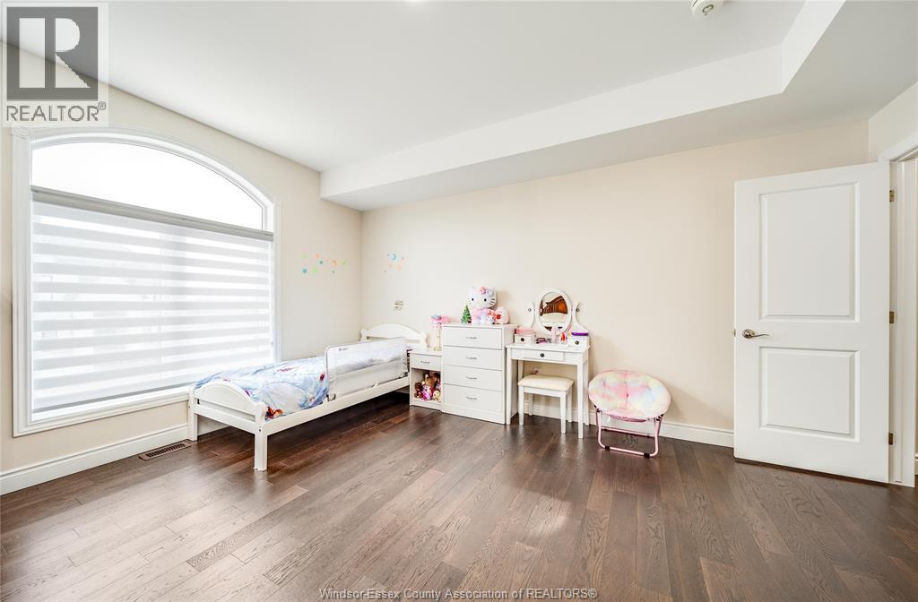 1649 BARKLEY AVENUE - 24