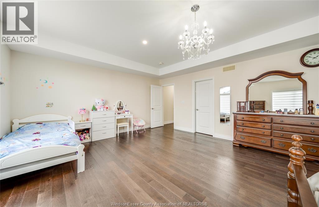 1649 BARKLEY AVENUE - 25