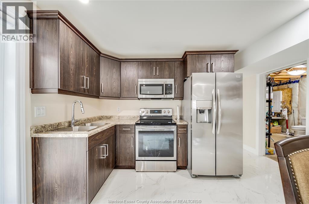 1649 BARKLEY AVENUE - 35