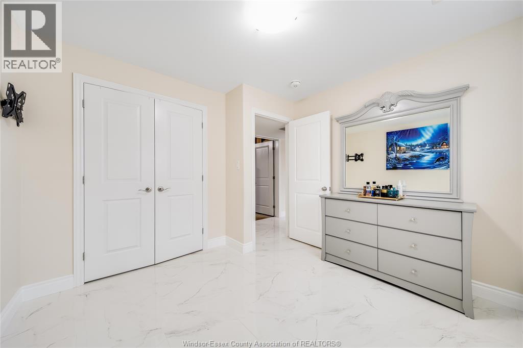 1649 BARKLEY AVENUE - 38