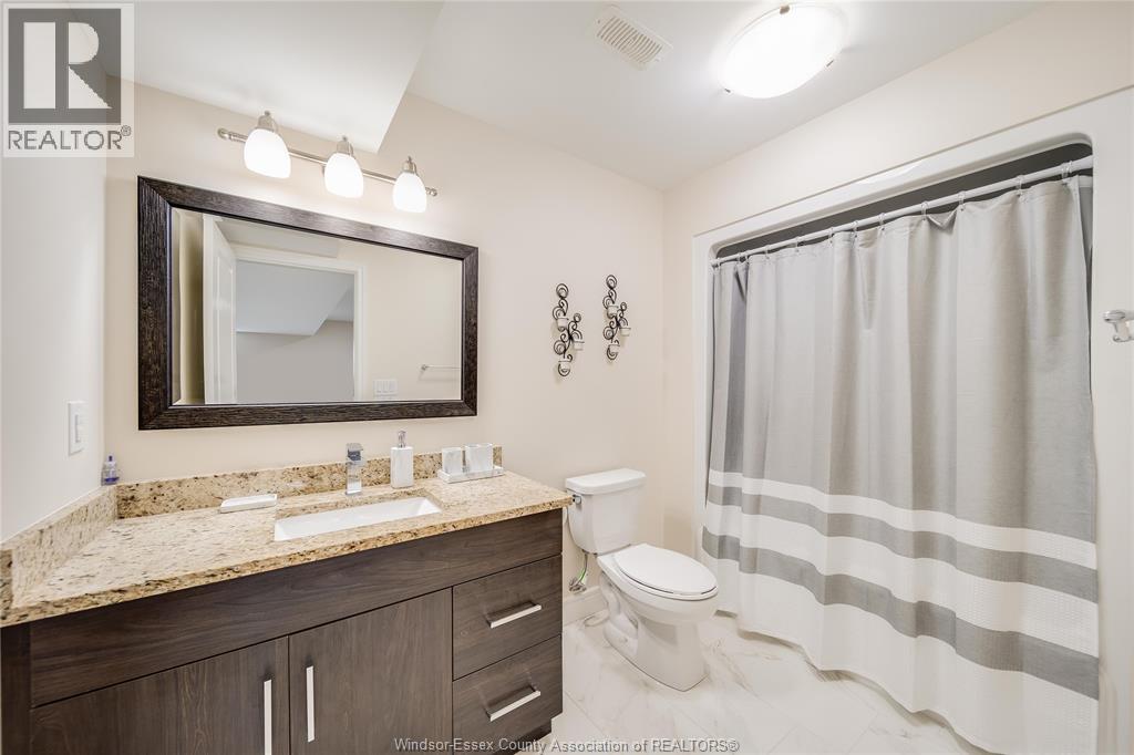 1649 BARKLEY AVENUE - 39
