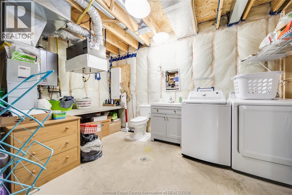 1649 BARKLEY AVENUE - 40