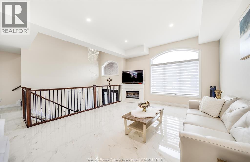 1649 BARKLEY AVENUE - 5