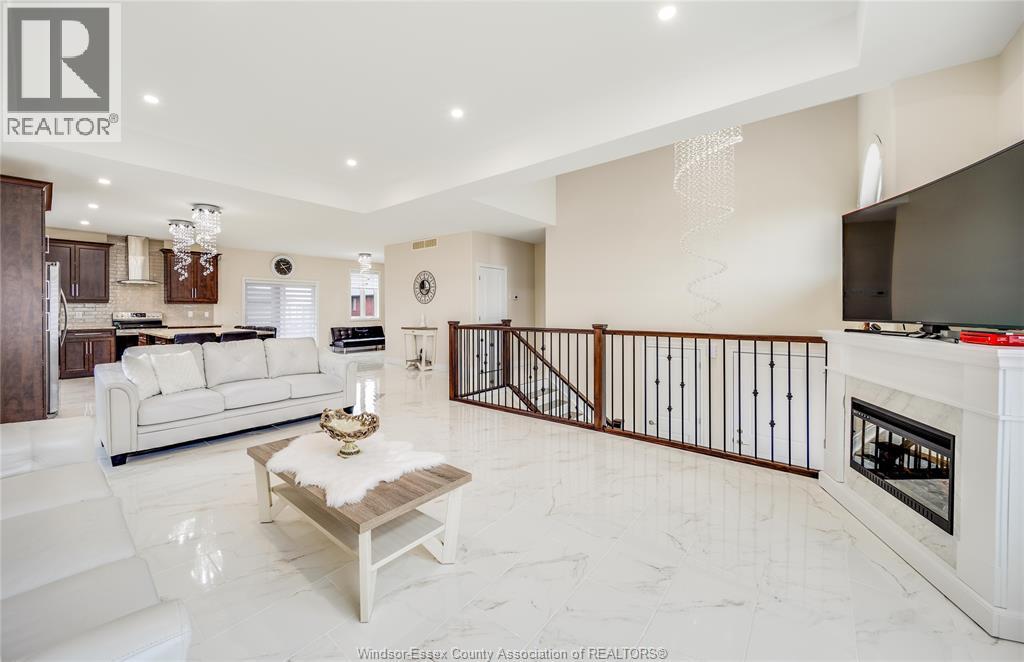 1649 BARKLEY AVENUE - 6