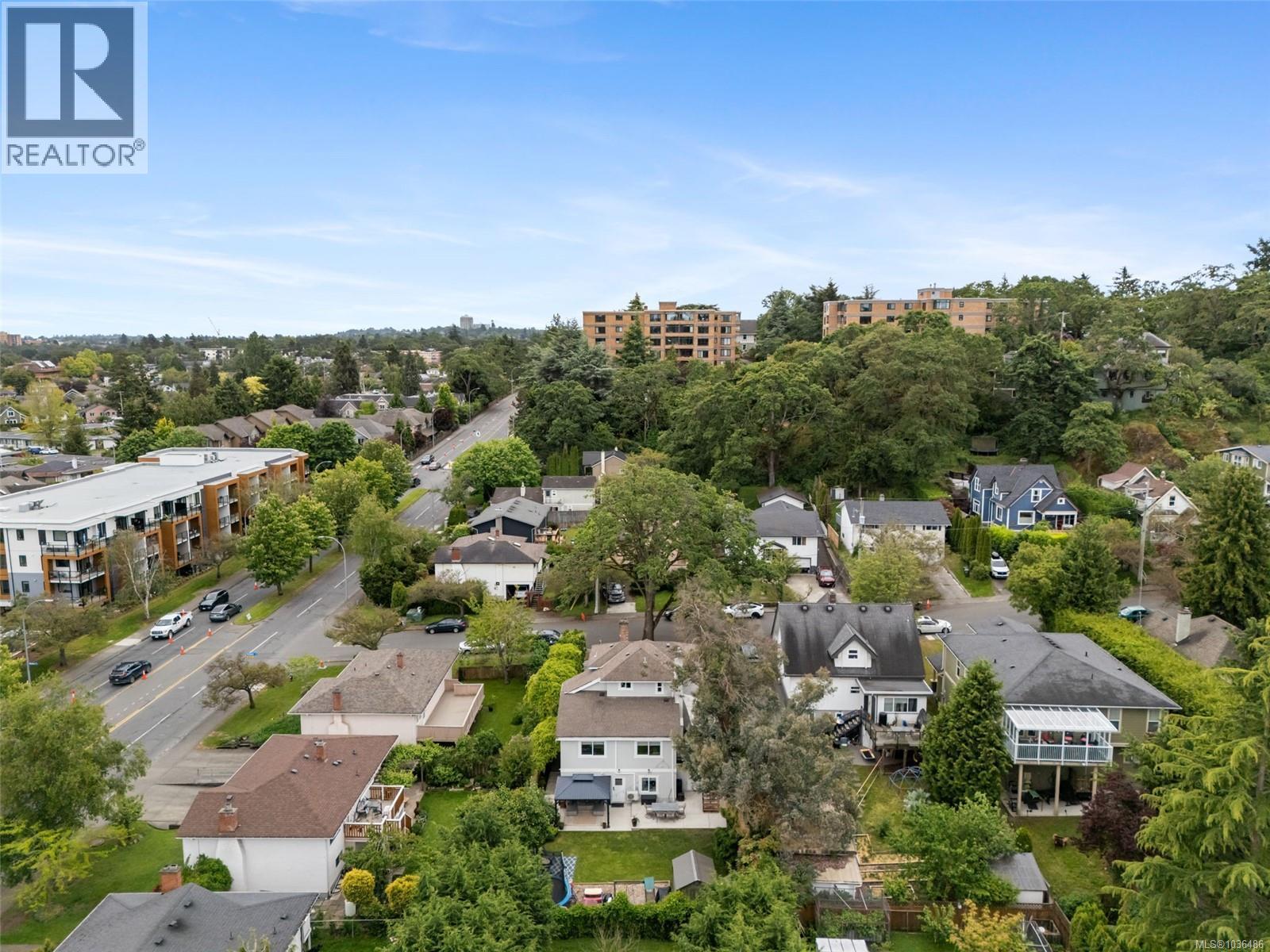 1360 McNair St - 51