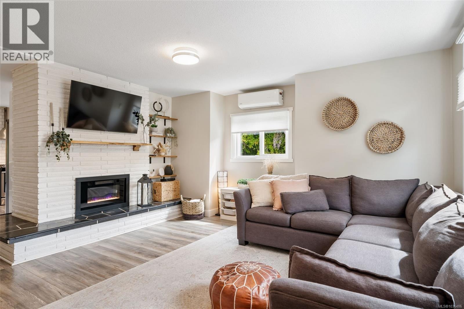 1360 McNair St - 6