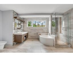 25 Ch. Thibault, Val Des Monts, QC J8N4H6 Photo 13