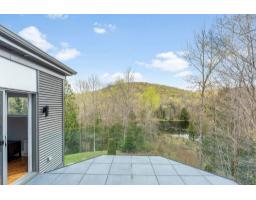 25 Ch. Thibault, Val Des Monts, QC J8N4H6 Photo 19