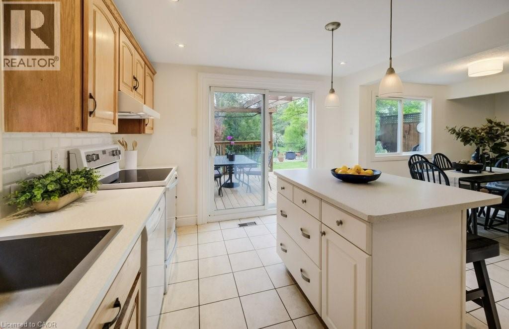 106 PARKLAND Crescent - 17
