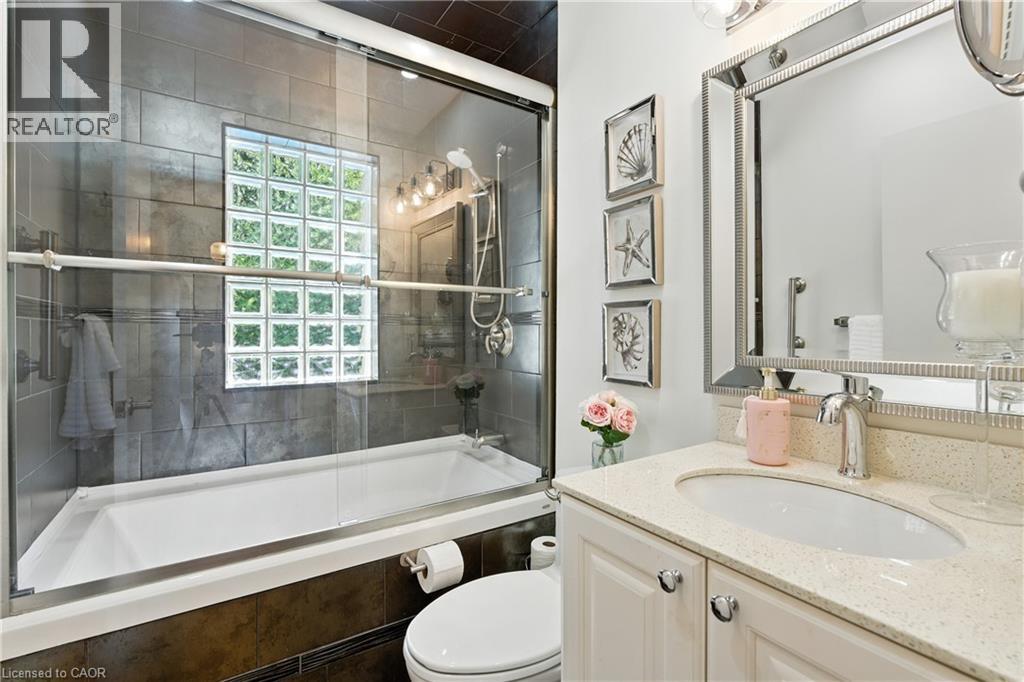 48 BRENTWOOD Drive, Stoney Creek, Ontario, L8G2W8 — Photo 12