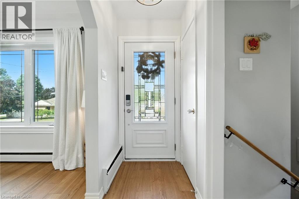 48 BRENTWOOD Drive - 4