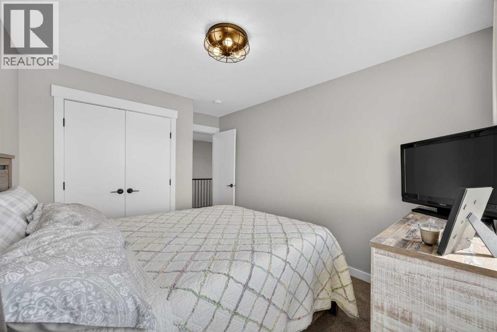 10 Bishop Circle - 31