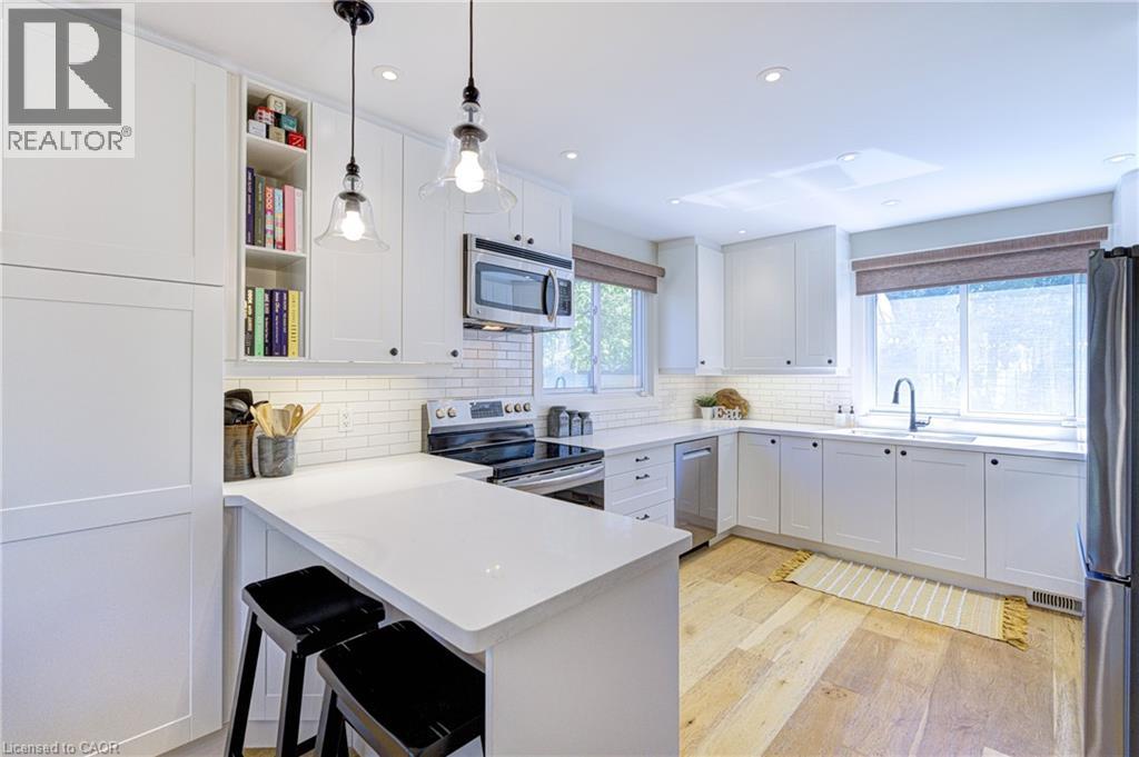 418 SOUTHLAND Crescent, Oakville, Ontario, L6L3N8 — Photo 15