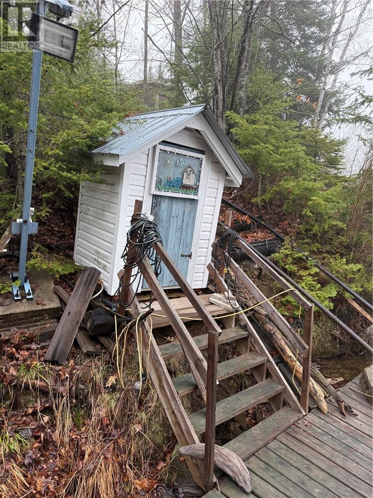 Lot 37 Agnew Lake - 21