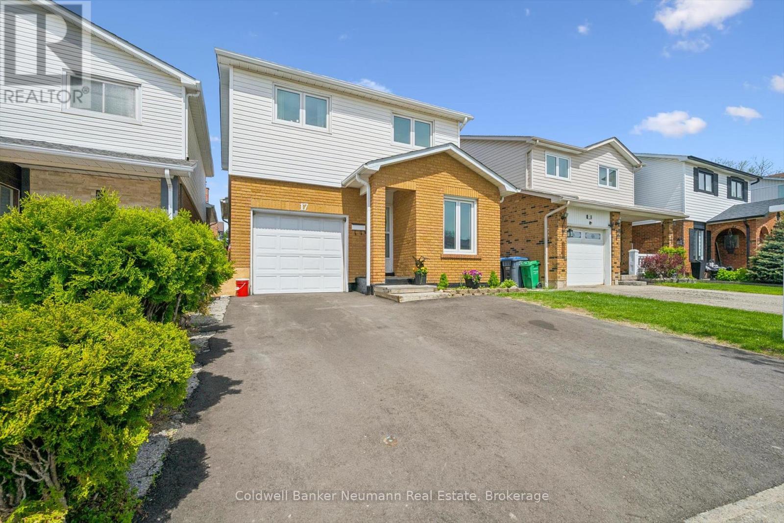 17 HISTON CRESCENT - 28