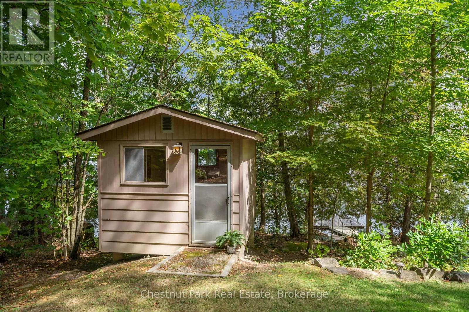 1492 #3 NORTH SHORE ROAD - 32