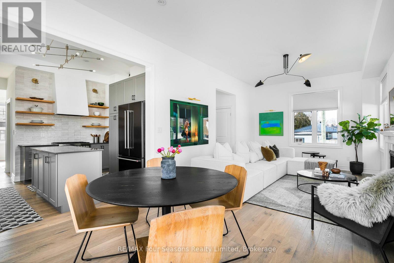 46 FRANCIS STREET E - 11