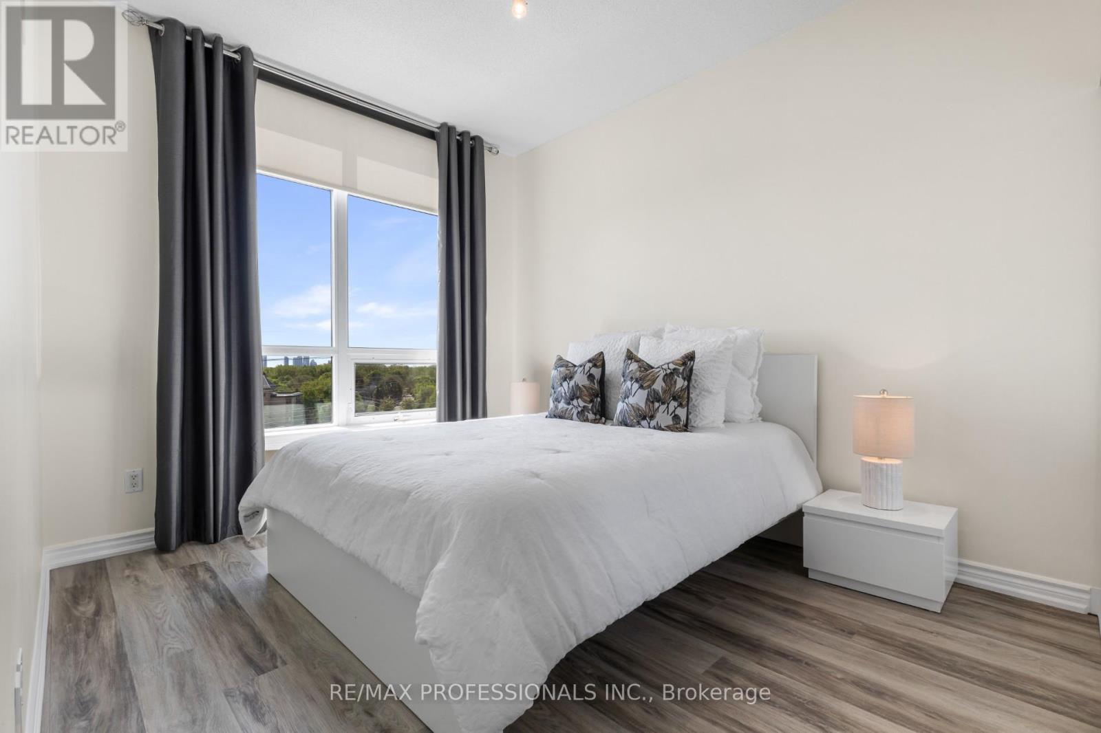 #801 1135 ROYAL YORK ROAD - 12