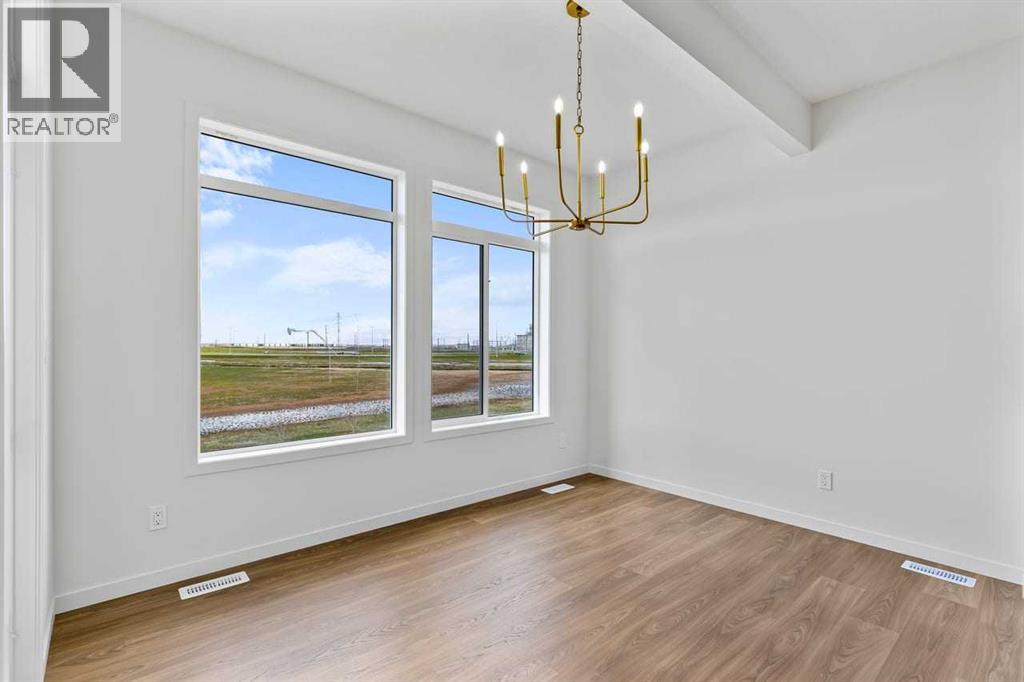 131 Corner Glen Grove NE - 11