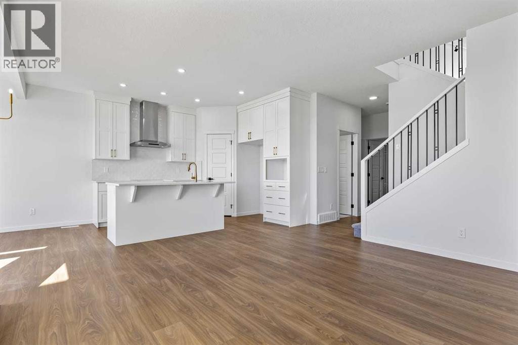 131 Corner Glen Grove NE - 16
