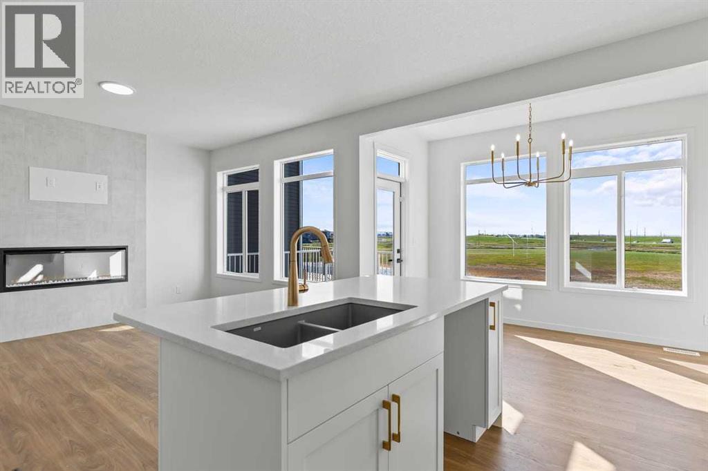 131 Corner Glen Grove NE - 2