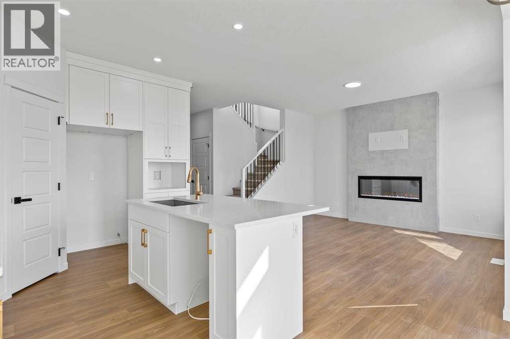 131 Corner Glen Grove NE - 7