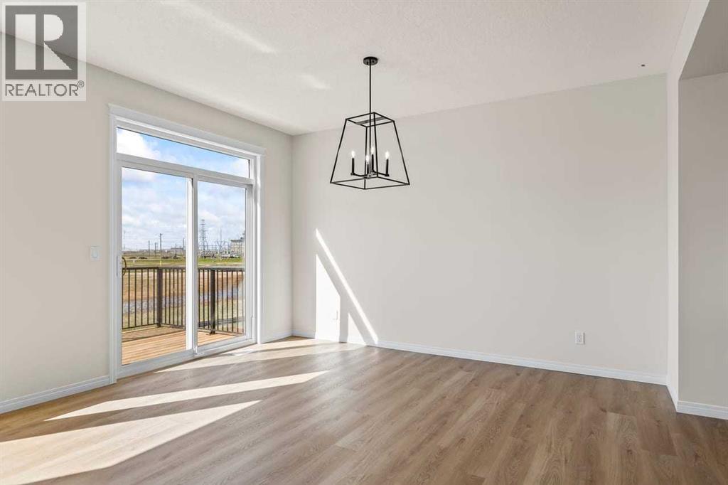 127 Corner Glen Grove NE - 15