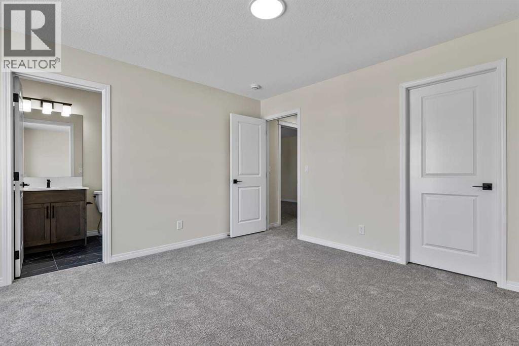 127 Corner Glen Grove NE - 32