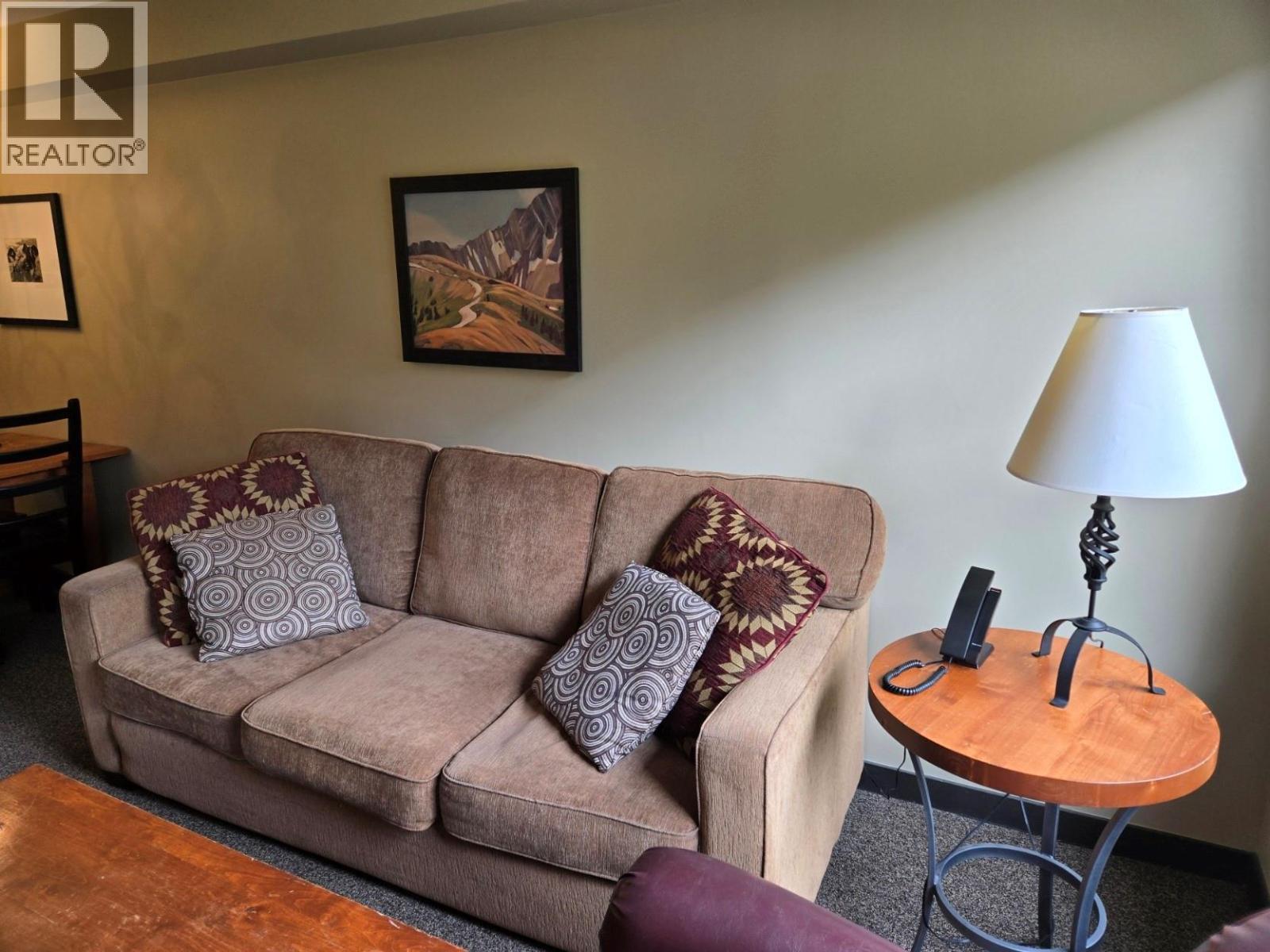 #305 2070 Summit Drive - 12