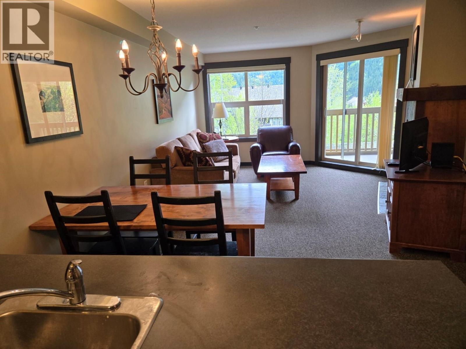 #305 2070 Summit Drive - 13