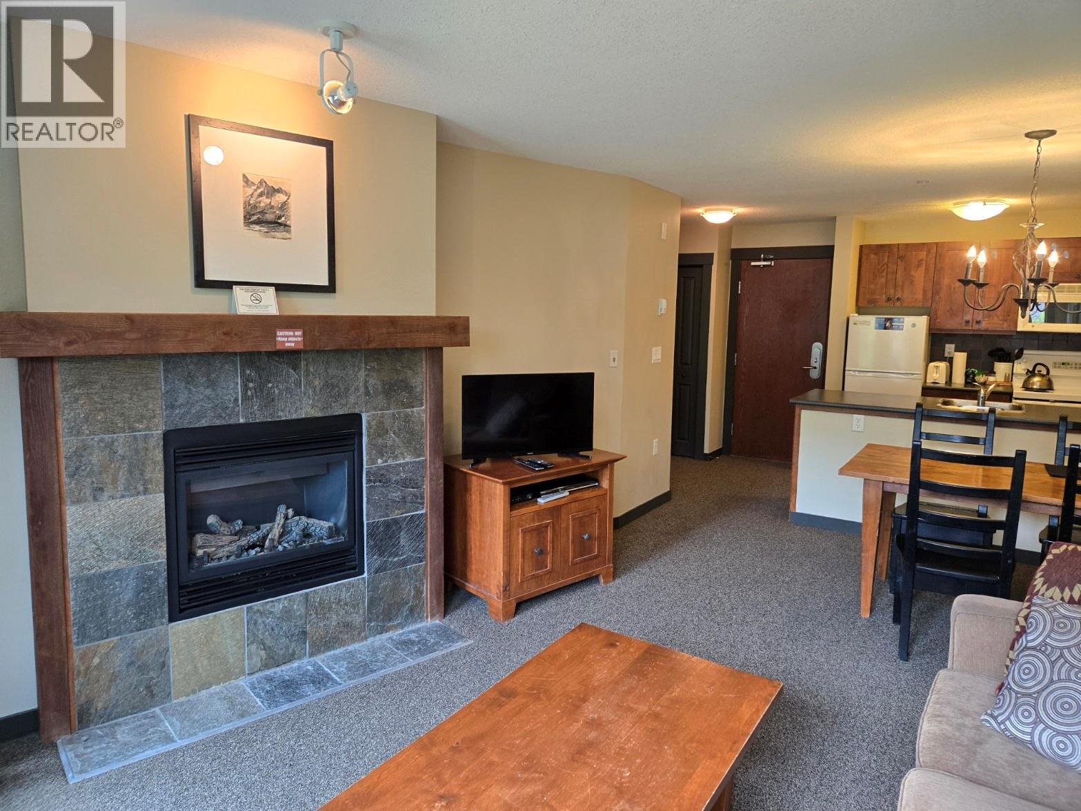 #305 2070 Summit Drive - 14