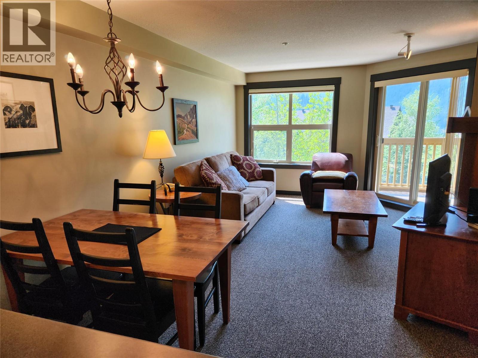 #305 2070 Summit Drive - 9