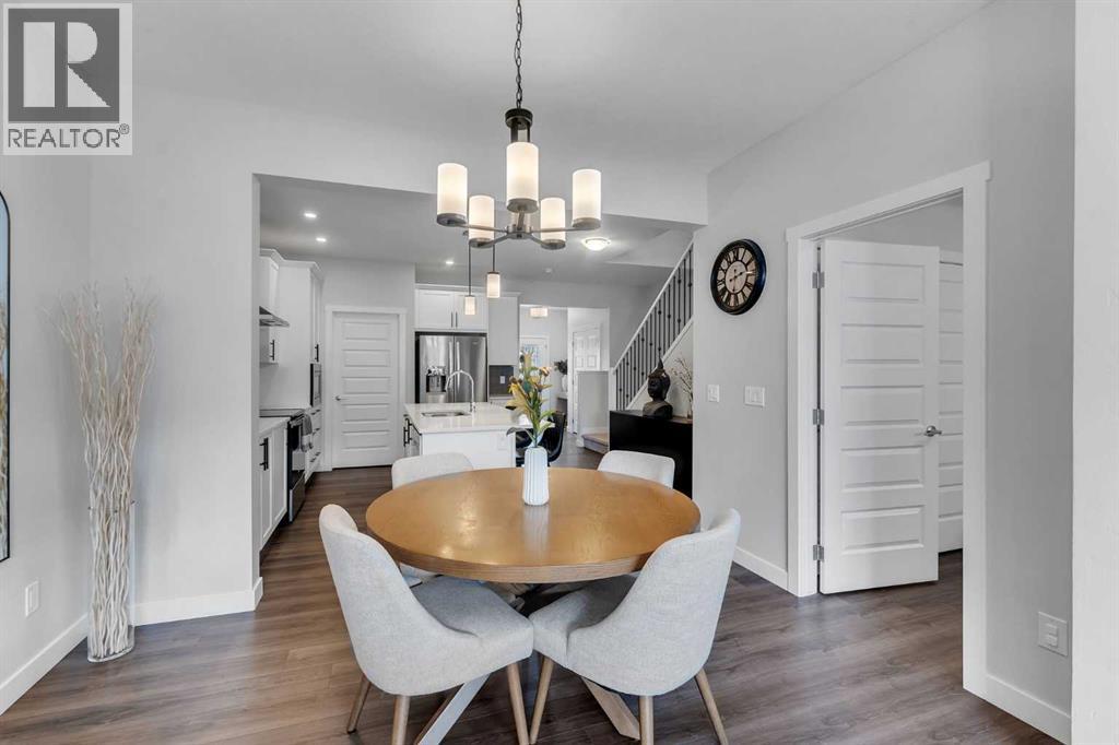 1105 Bayview Gardens SW - 16
