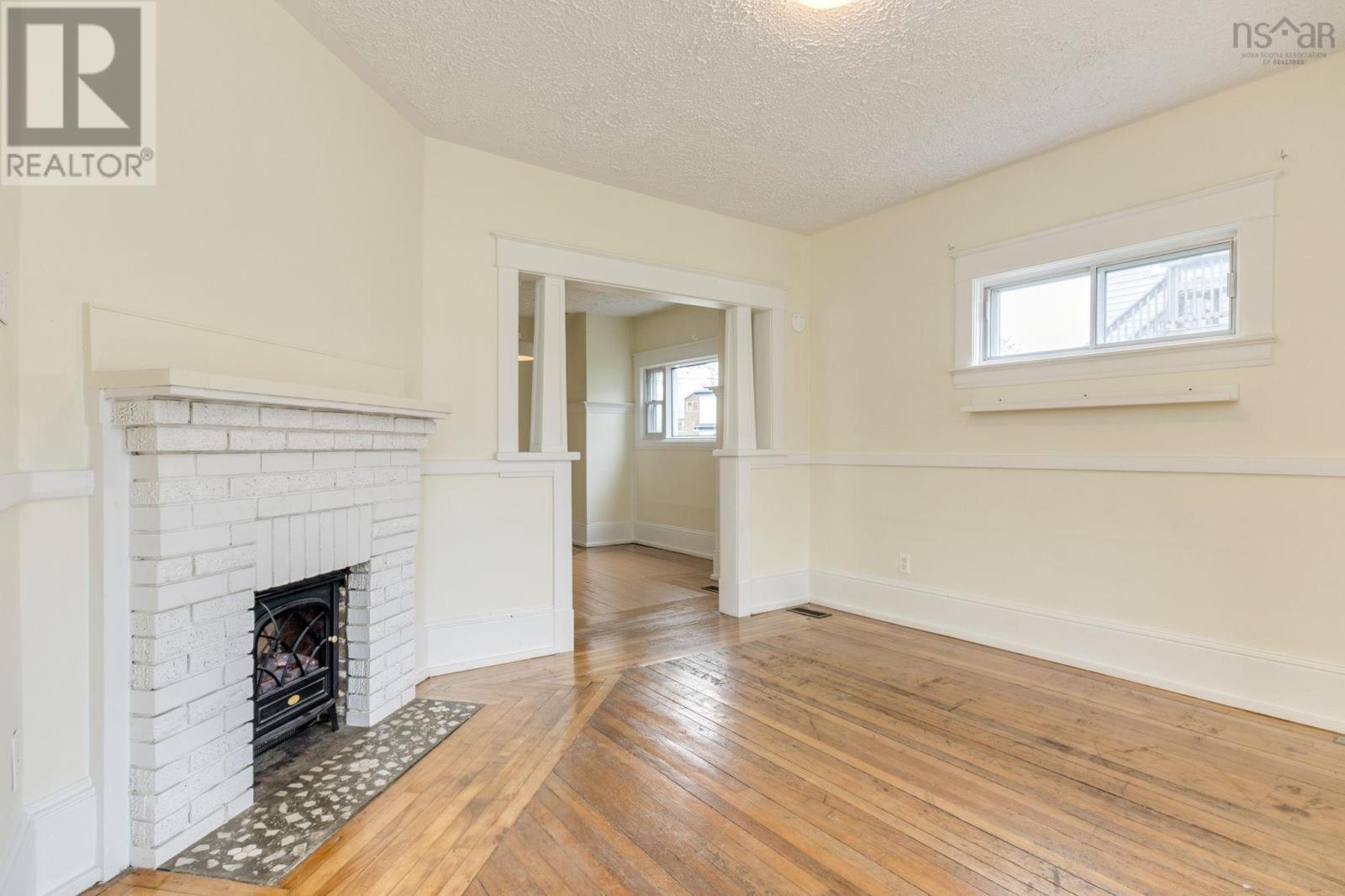 206 Pleasant Street - 18