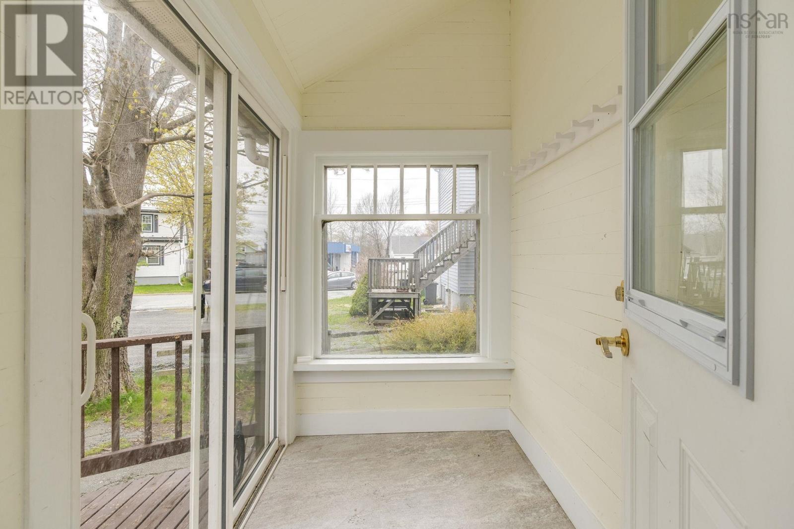 206 Pleasant Street - 39