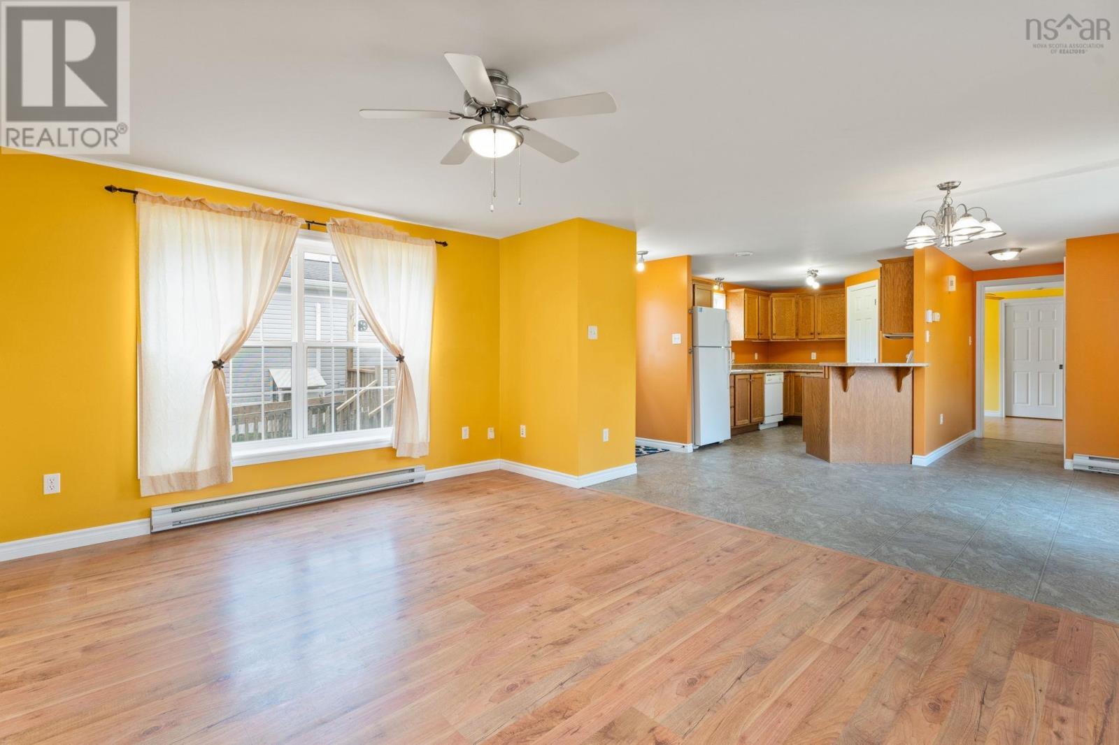 Property 3 of 32 of 122 Juniper Crescent